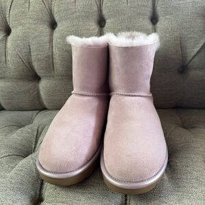 Women’s Ugg Boots Size 9